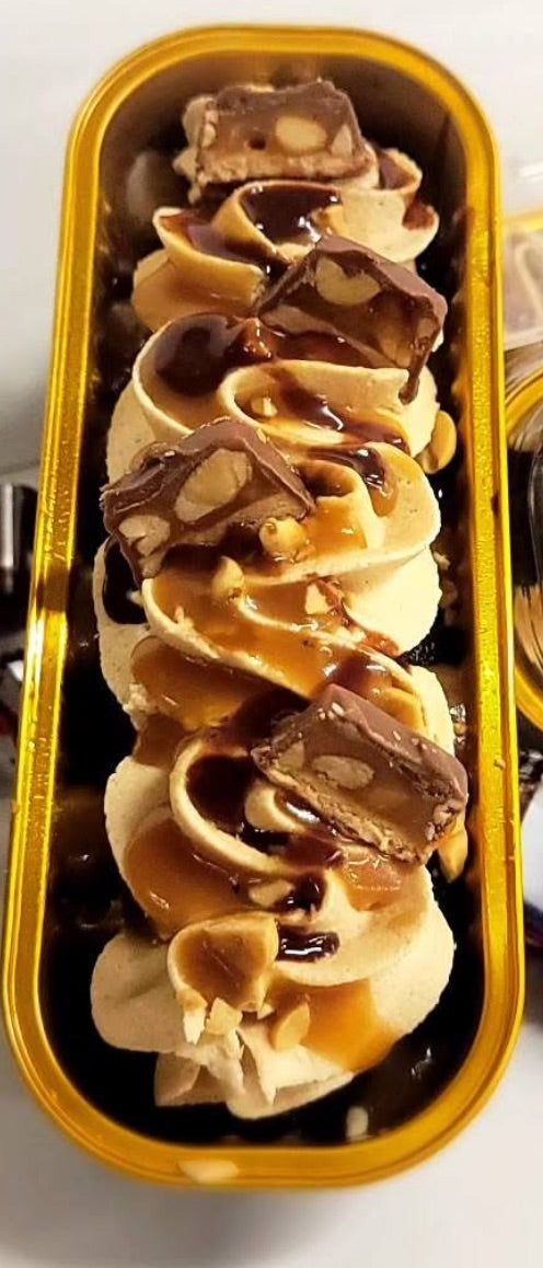 Mini Chocolate Cake with Peanut Butter Buttercream and Snickers